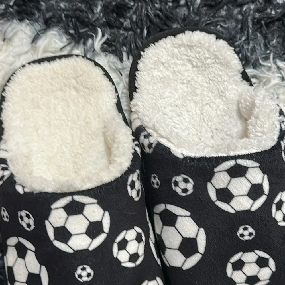 Soccer Ball Patterned Slippers, Kids, Size 5/6